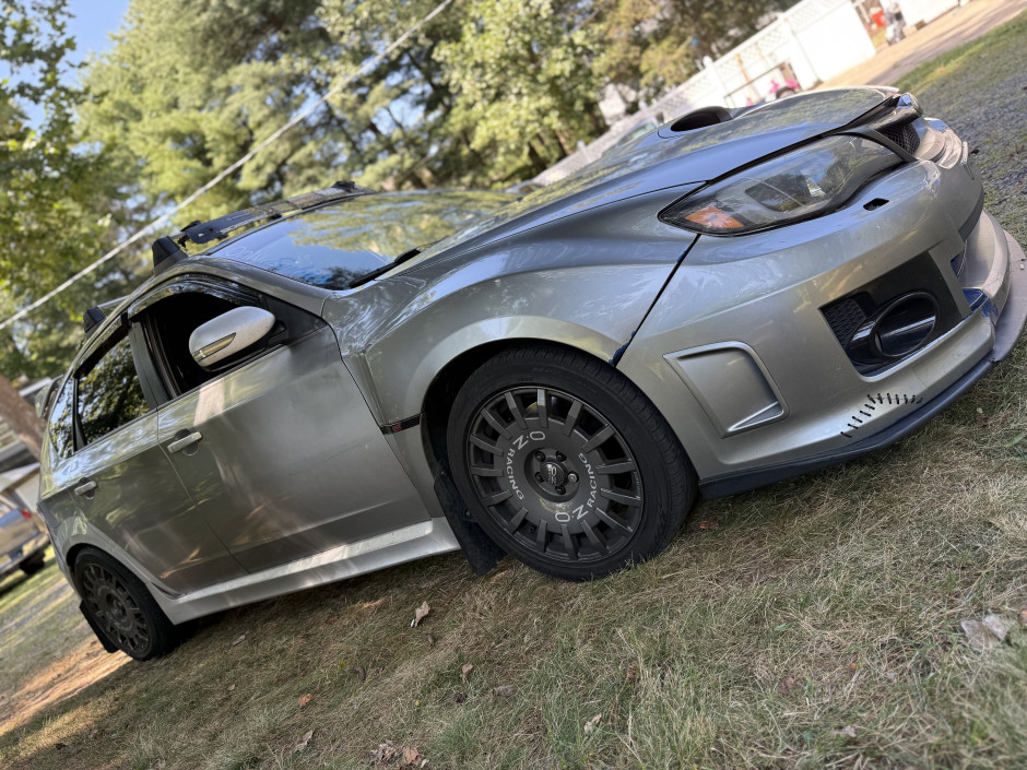 Daulton Lovelace's 2011 Impreza Outback Sport