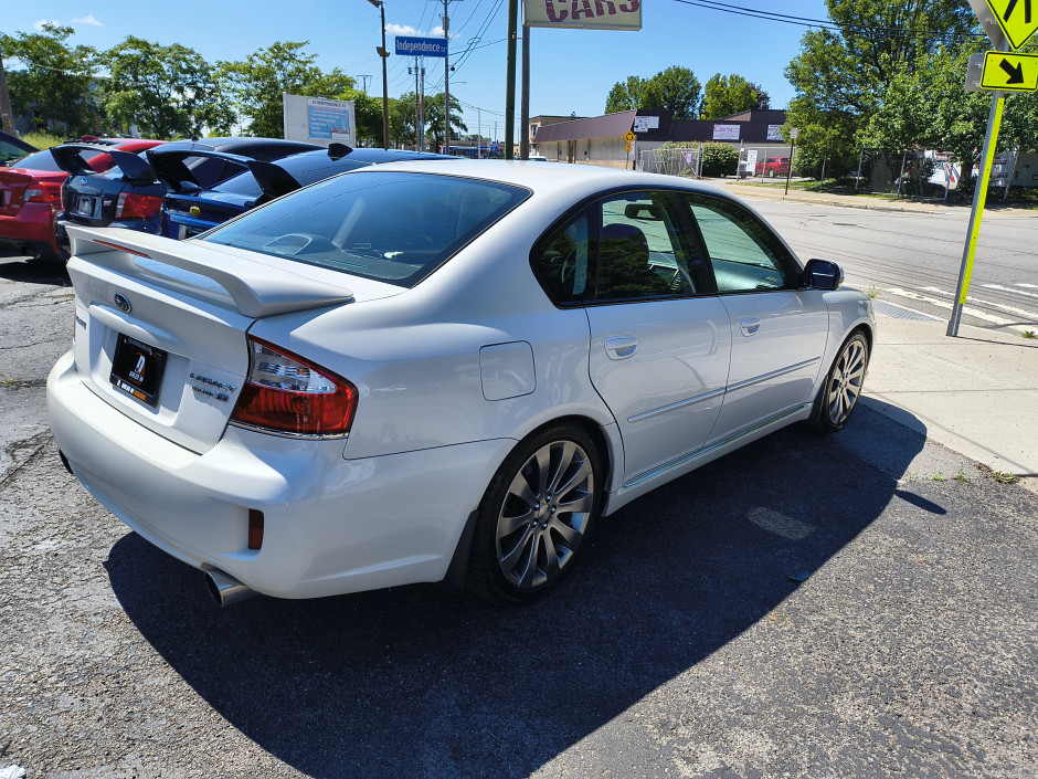 Michael K's 2009 Legacy spec.B Rare White Color!