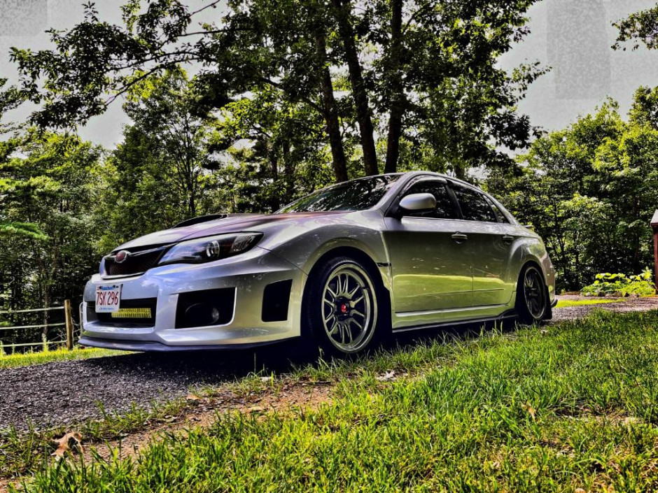 Raul  Burgos 's 2014 Impreza WRX Base 2.5 Turbo 