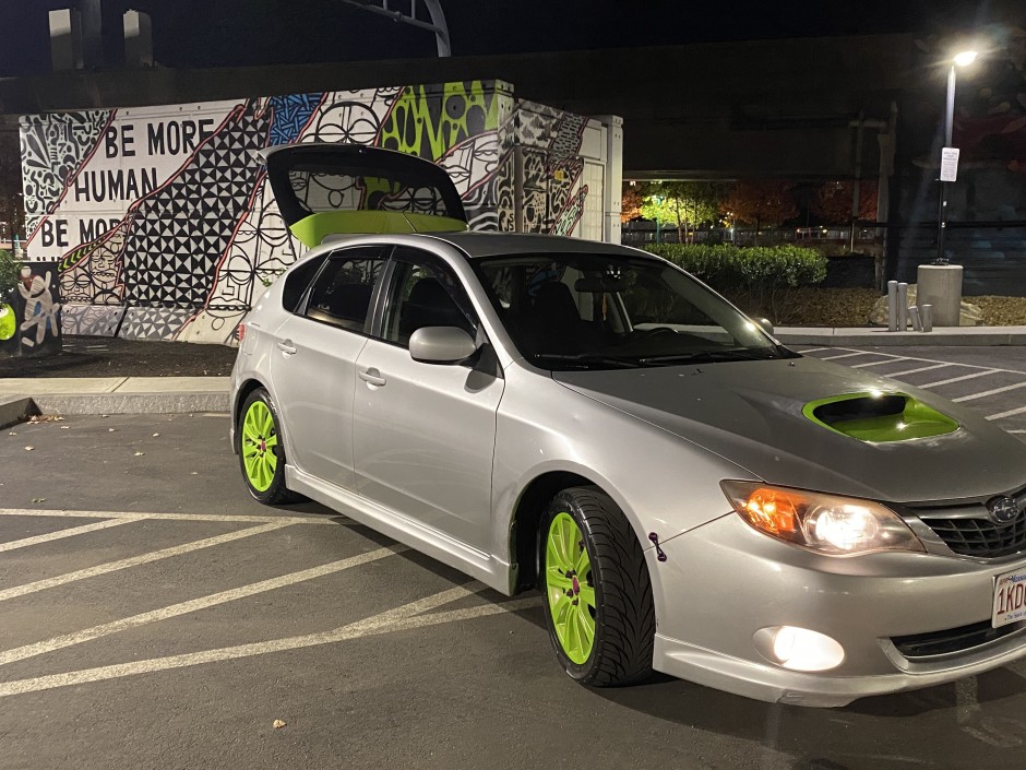 Jessica Dasilva's 2008 Impreza WRX 2.5L Hatch-5speed 