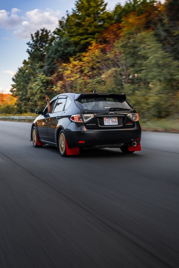 Eric Chaves's 2010 Impreza 2.5i Premium