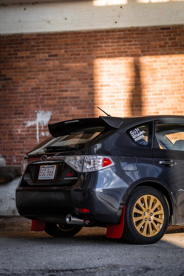 Eric Chaves's 2010 Impreza 2.5i Premium