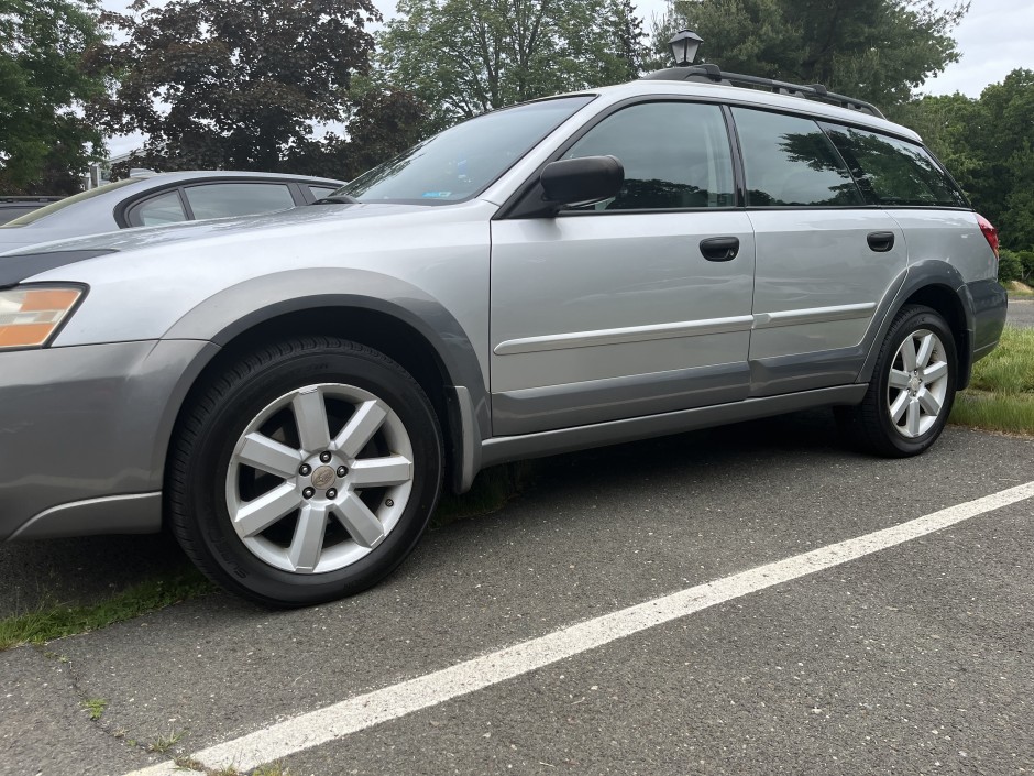 Dylan Taylor's 2007 Outback 2.5i