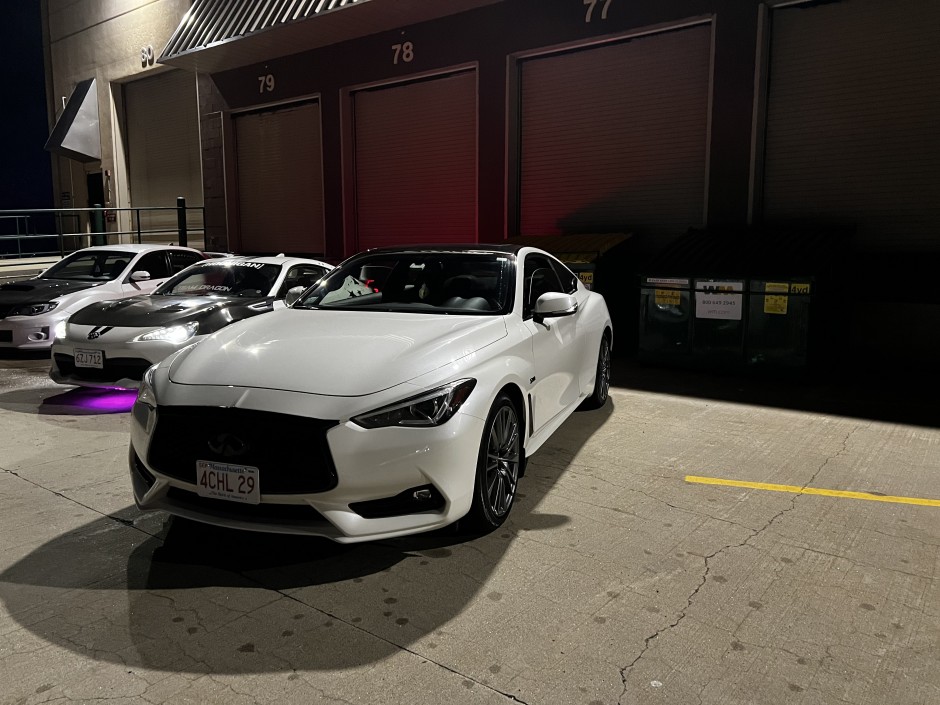 Eric J's 2017 Other Q60 red sport