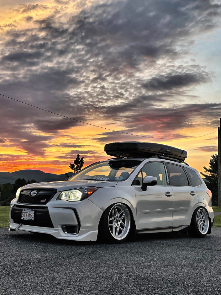 Brandon Pettit's 2014 Forester 2.0 xt touring 