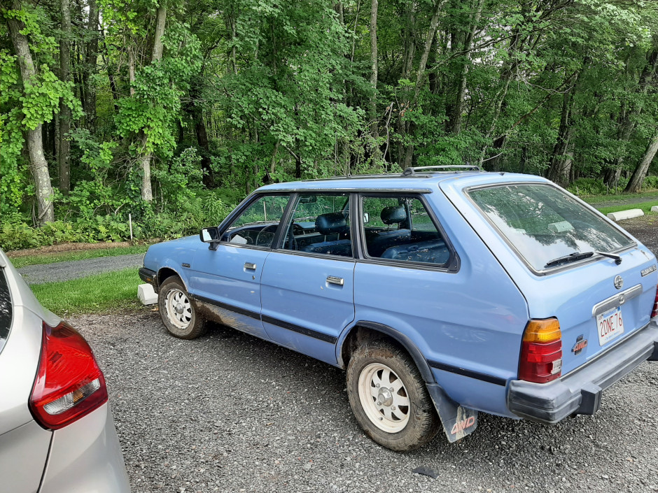 Mark and Anna Fowler's 1984 DL/GL GL Wagon, Dual Range
