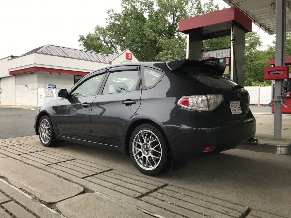 Eric Chaves's 2010 Impreza 2.5i Premium