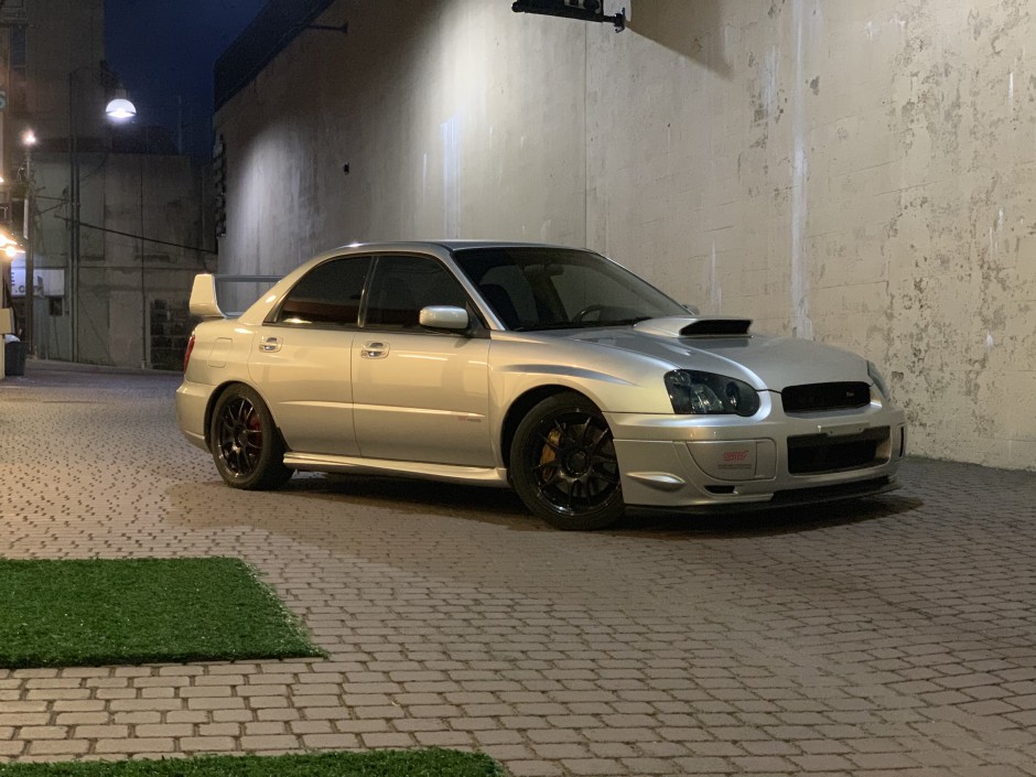 Robert Thiel's 2004 Impreza Wrx/sti