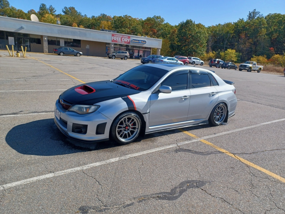 Raul  Burgos 's 2014 Impreza WRX Base 2.5 Turbo 