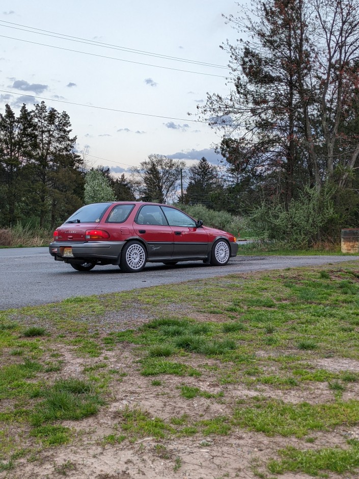 Tyler P's 1998 Impreza Outback sport