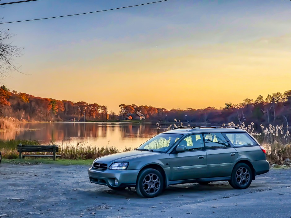 Nicholas Ferrara's 2004 Outback H6-3.0 LL Bean