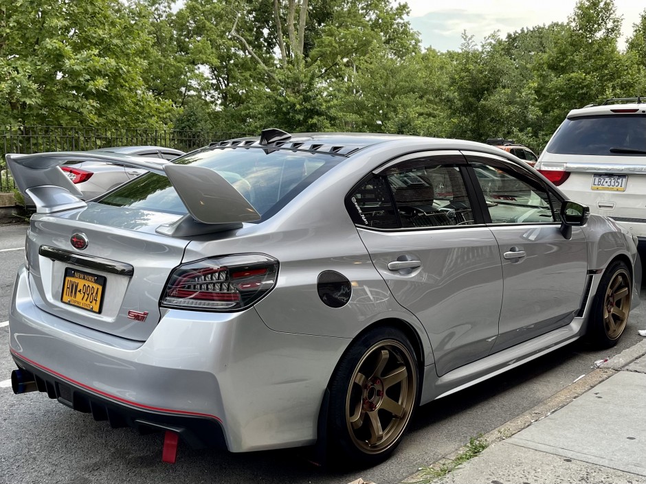 Hector L. R's 2016 Impreza WRX STI Limited