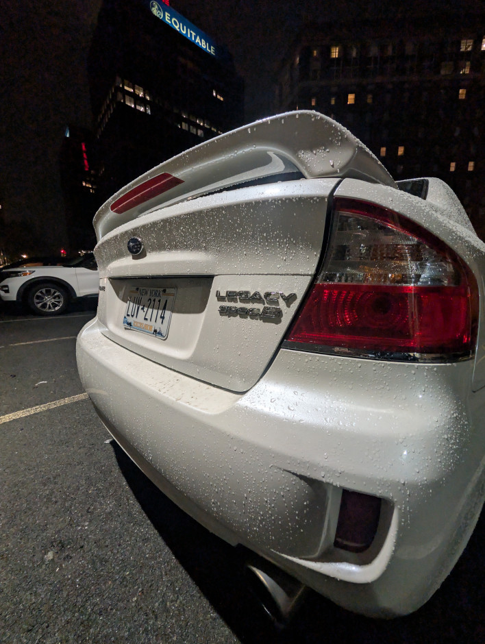 Michael K's 2009 Legacy spec.B Rare White Color!