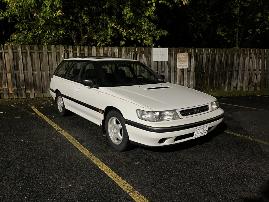 Benjamin L's 1994 Legacy Touring Wagon