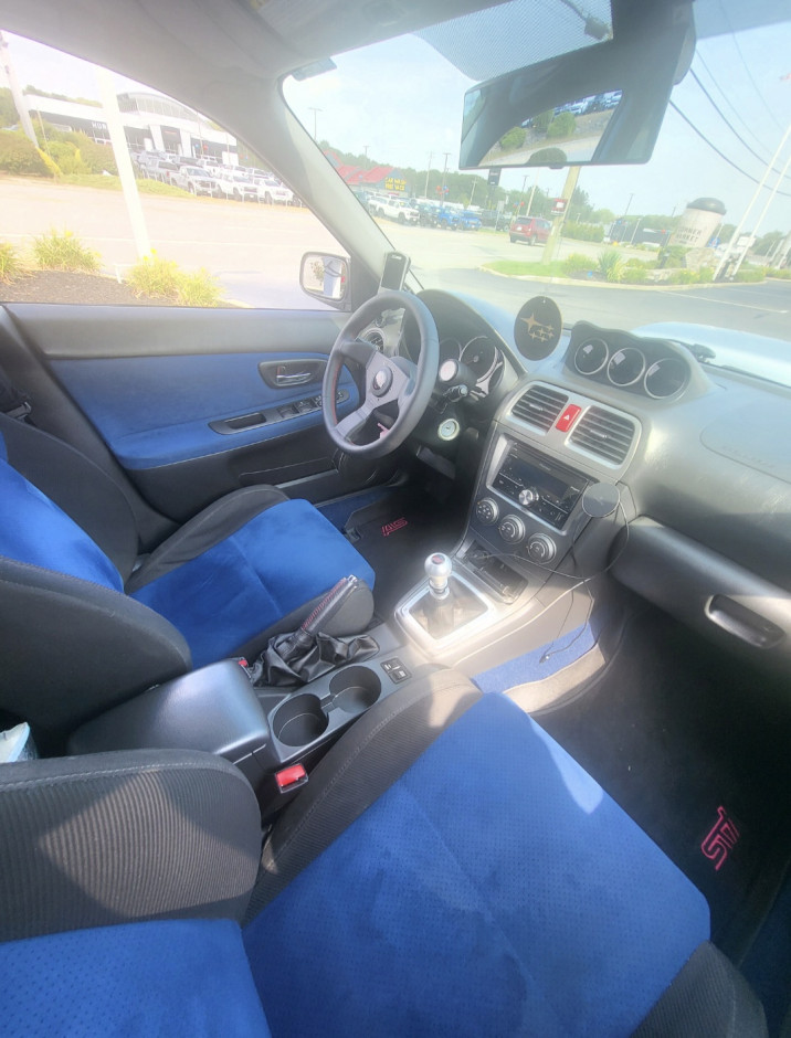 Matthew Dasilva's 2005 Impreza STi 