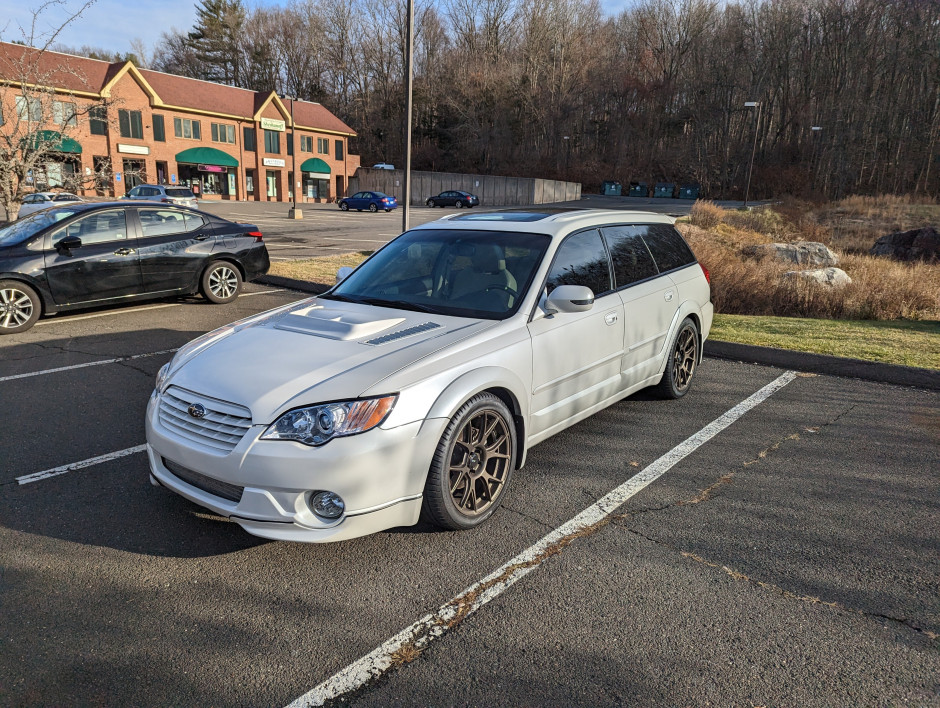 Taylor K's 2009 Outback 2.5 XT Limited