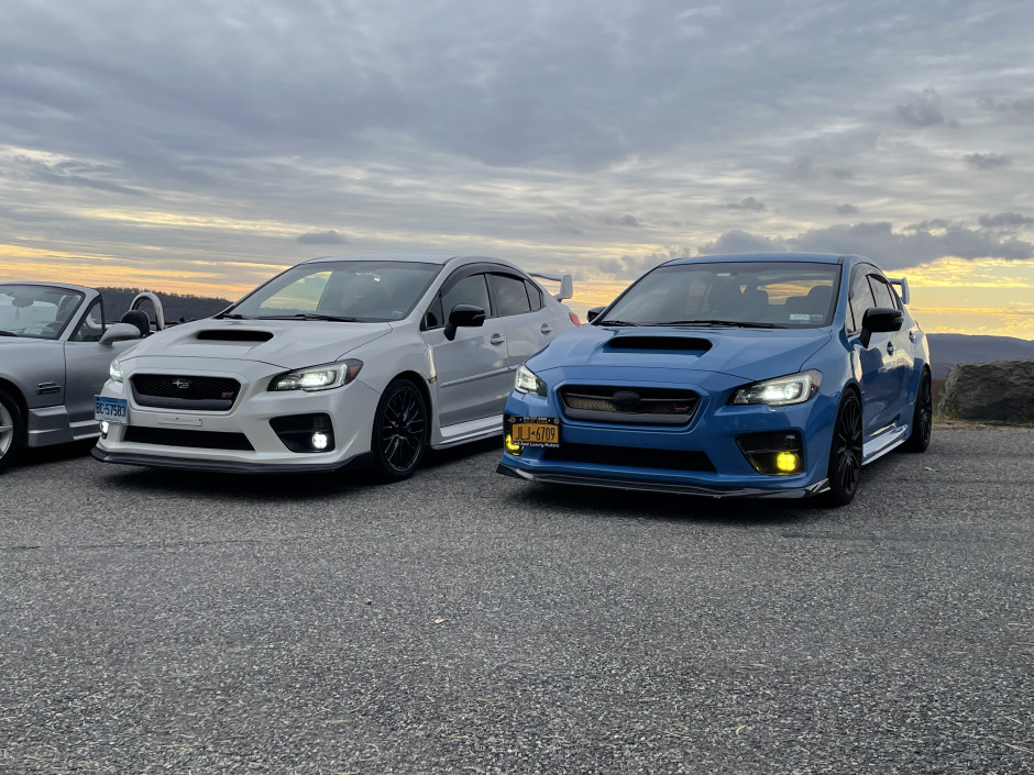 Alexis S's 2016 Impreza WRX STI Base sti