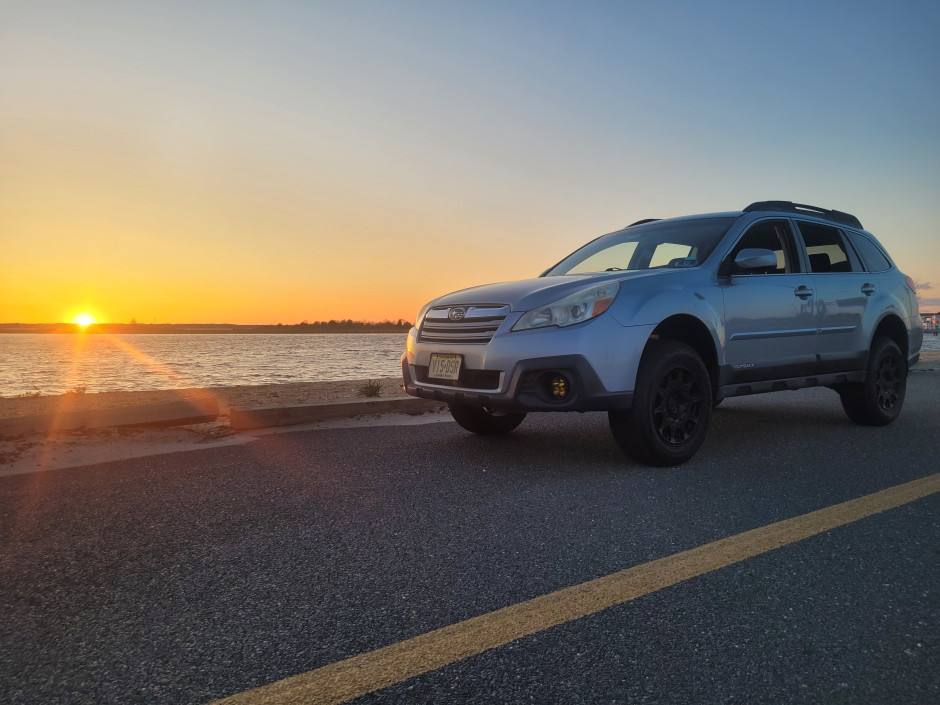Walker M's 2014 Outback 2.5i