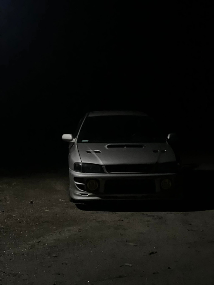 Andrew Z's 1999 Impreza L