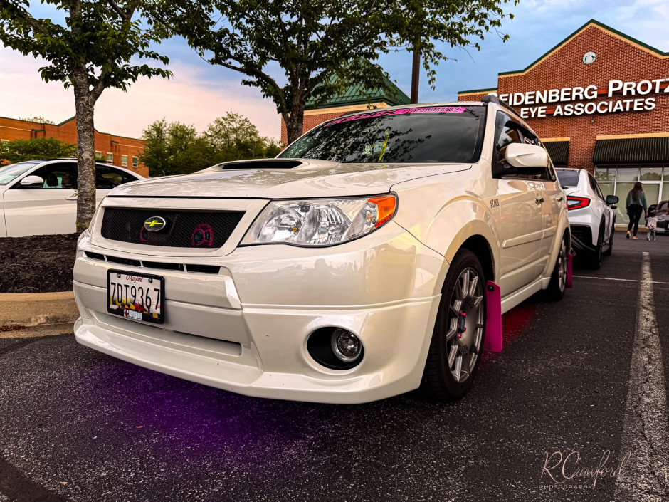 Lars N's 2013 Forester 2.5X Limited JDM Sti skirts and front under spoiler paint matched