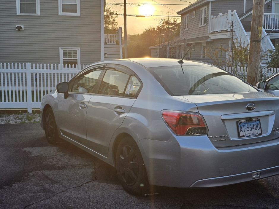 Gary B's 2014 Impreza 2.0i Base