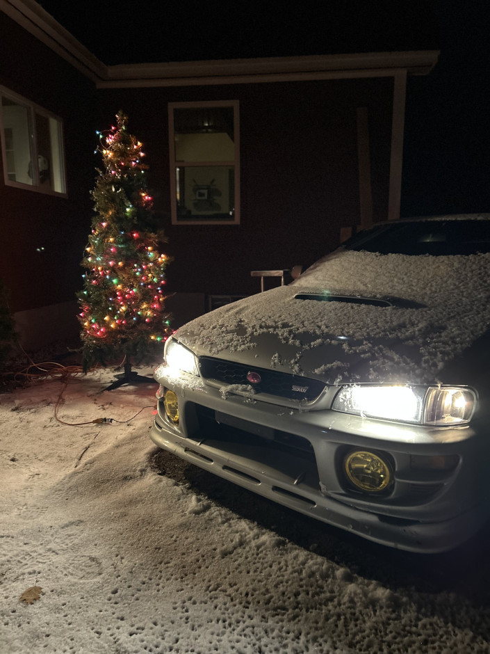 Andrew Z's 1999 Impreza L