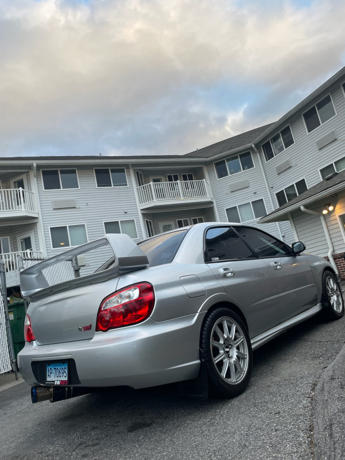 Matthew Dasilva's 2005 Impreza STi 