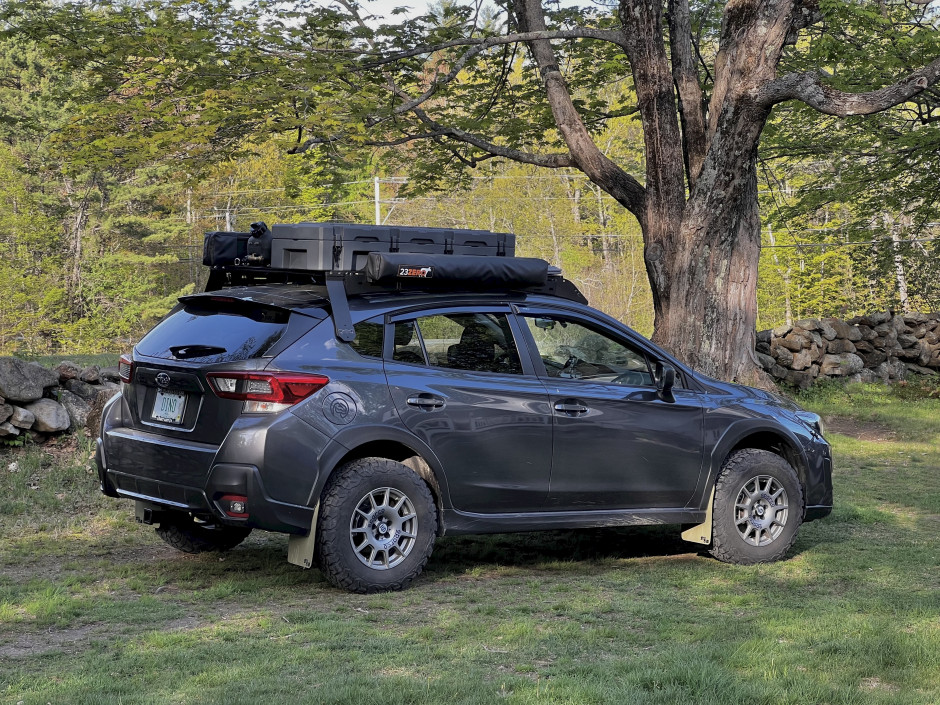 Chaz T's 2022 Crosstrek Base 6MT