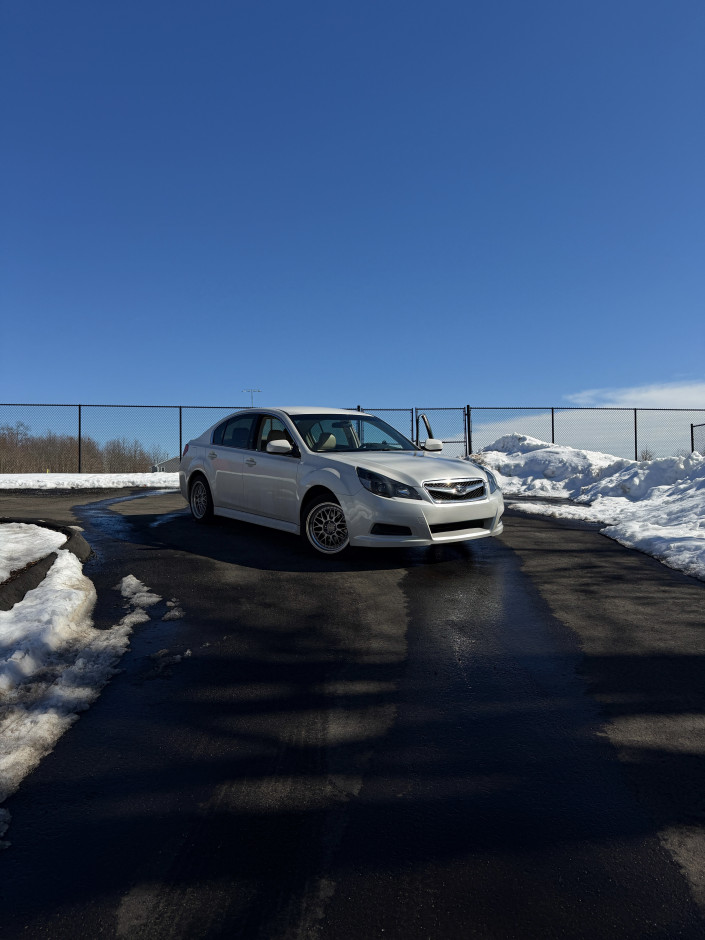 Aaron P's 2011 Legacy 2.5i Premium