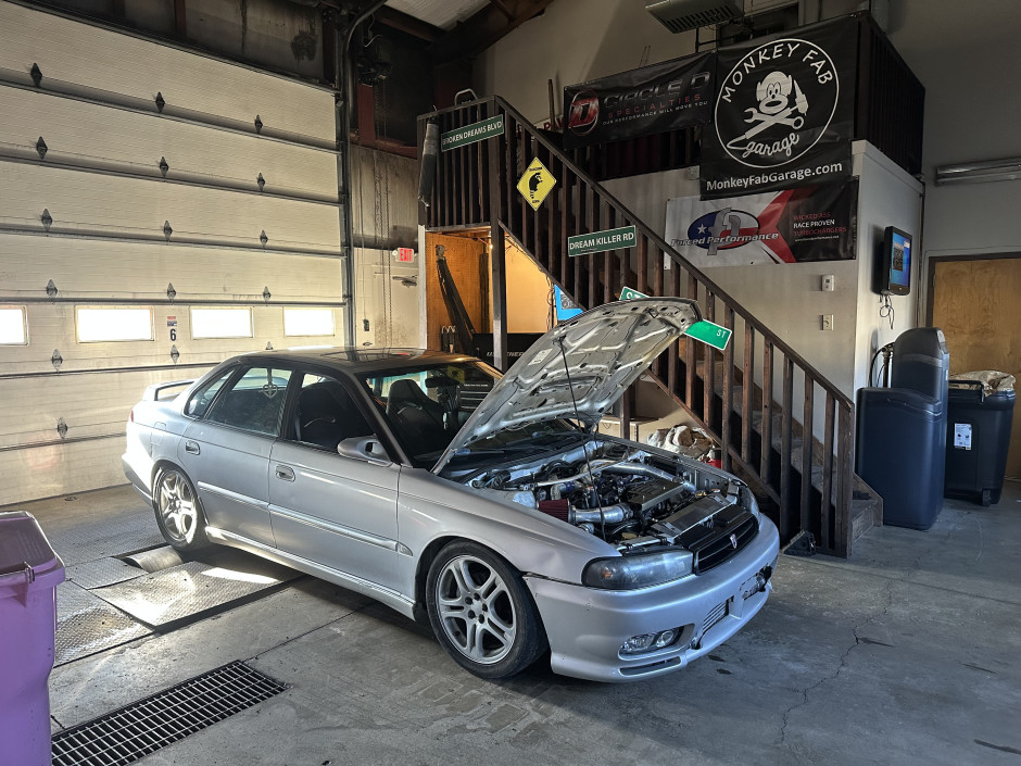 Dominick Phillips's 1999 Legacy 2.5gt