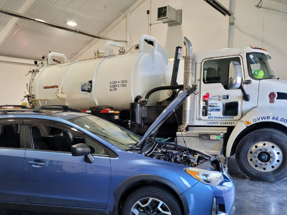 Randall Hardy's 2016 Crosstrek Subaru blue with bla