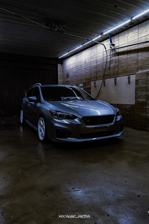 Gavin R's 2017 Impreza Premium