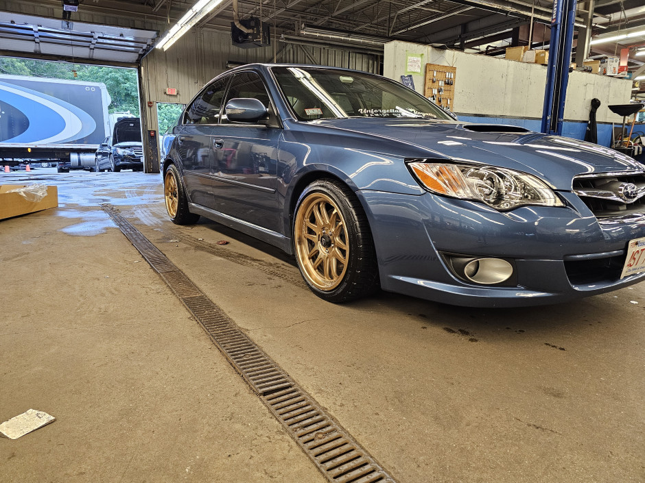 Matthew  Brito's 2008 Legacy Gt limited 