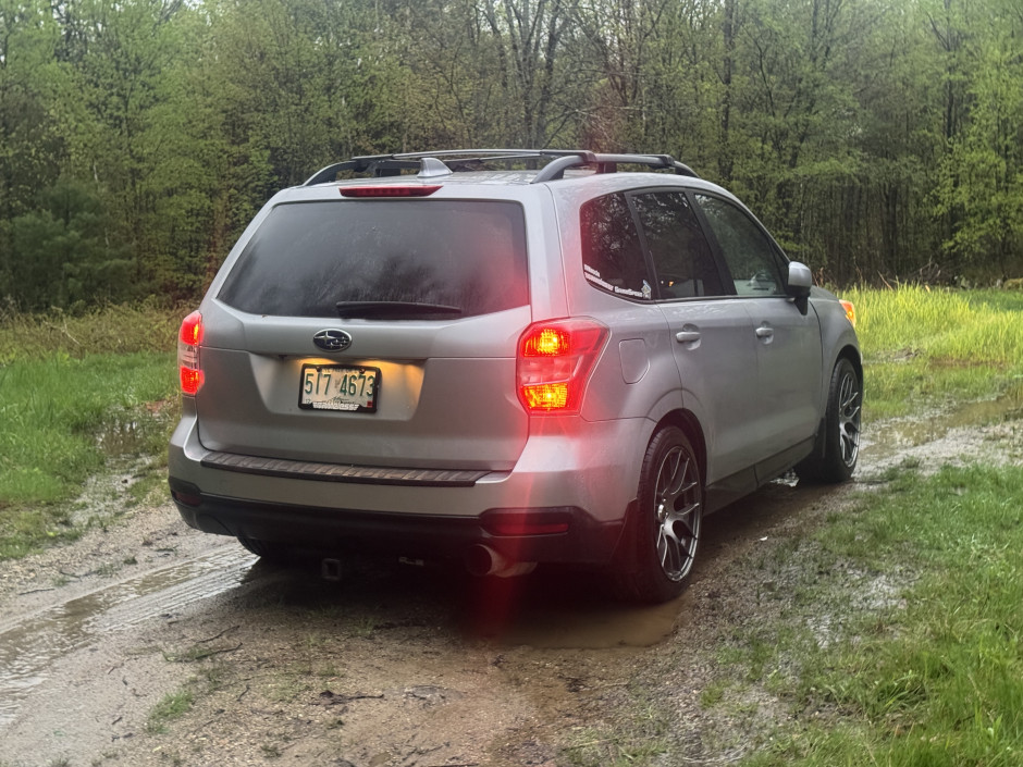 Ryan S's 2016 Forester Premium 6mt