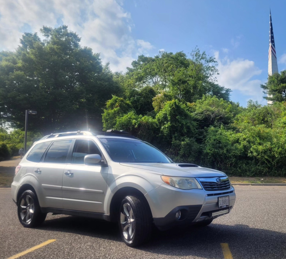 Scott F's 2009 Forester Xt limited 