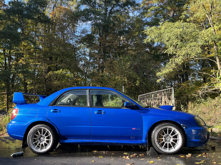 Emma Z's 2005 Impreza WRX STI Sti