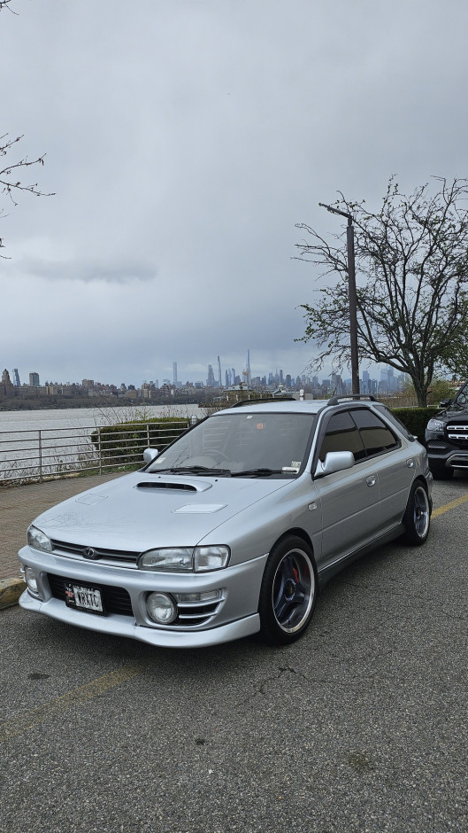 Alex Gvojic's 1995 Impreza WRX JDM GF8 WRX