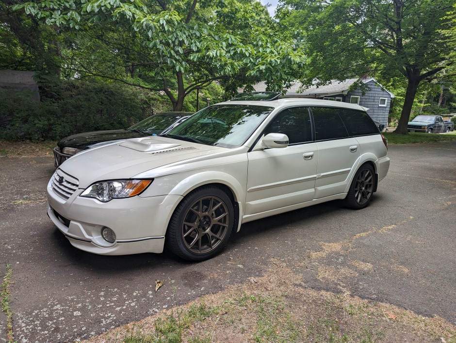 Taylor K's 2009 Outback 2.5 XT Limited